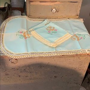 Pretty vintage linens